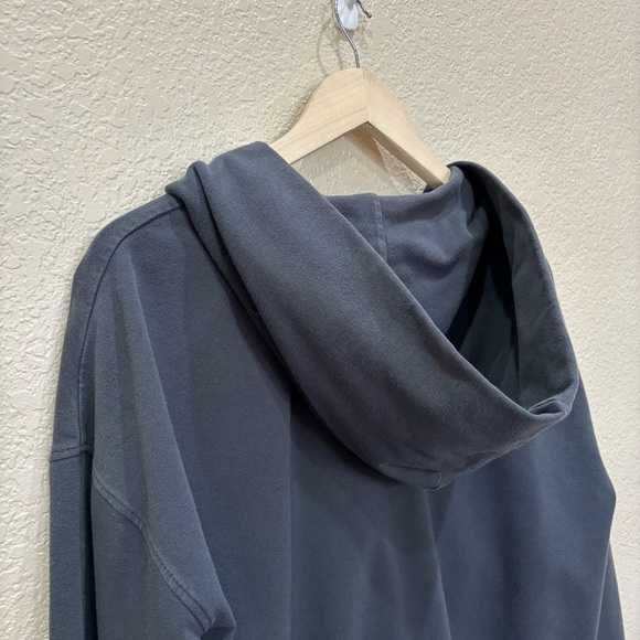 Vuori Women's Laguna Full Zip Hoodie in Dark Gray - Picture 7 of 9